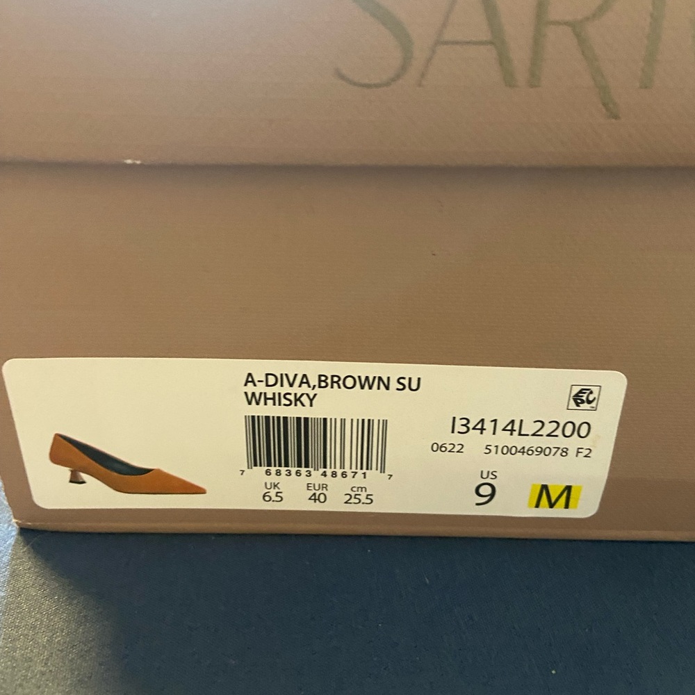 Sarto dress shoe size 9